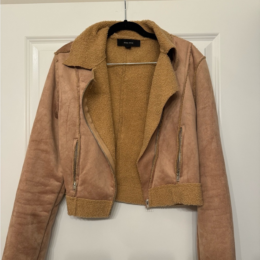 Beige fuzzy warm jacket